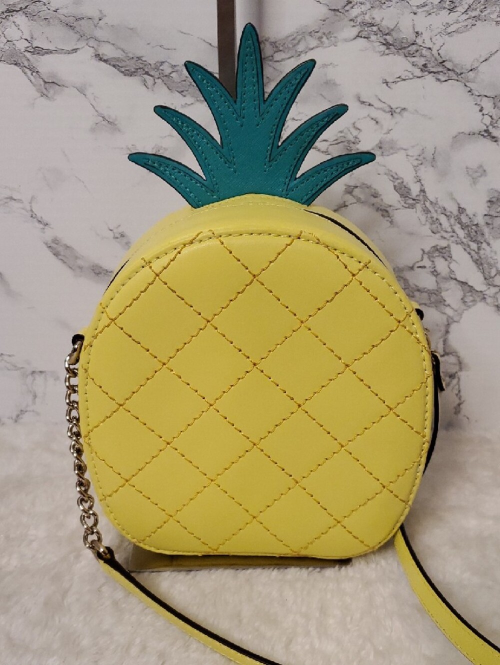 Kate Spade How Refreshing Pineapple Crossbody Bag - Picture 4 of 8